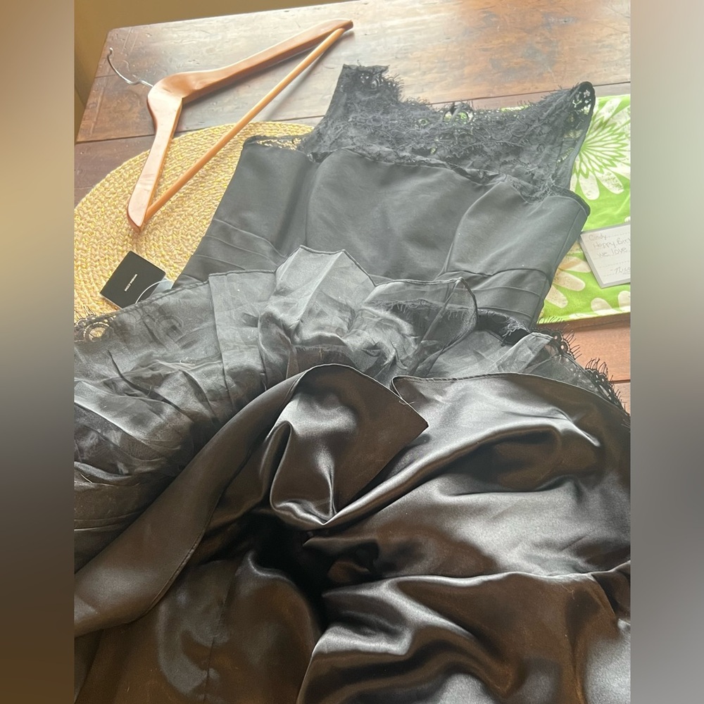 White House Black Market WHBM Black Lace Taffeta Cocktail Dress NEW Sz 6 - Picture 11 of 11